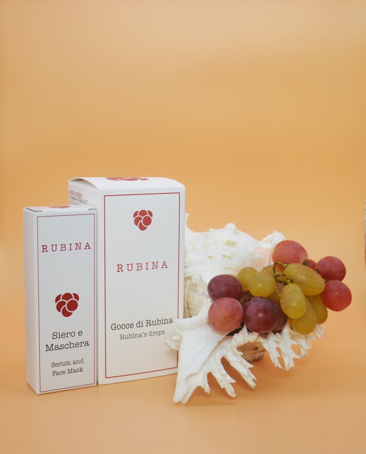 Rubina set "PERFEZIONE" - 2 produits pour 6 besoins (essence, masque, sérum CORPS et VISAGE/YEUX). Fabrication à petite échelle. Fabriqué en Italie. Huiles précieuses, extrait de raisin, concombre